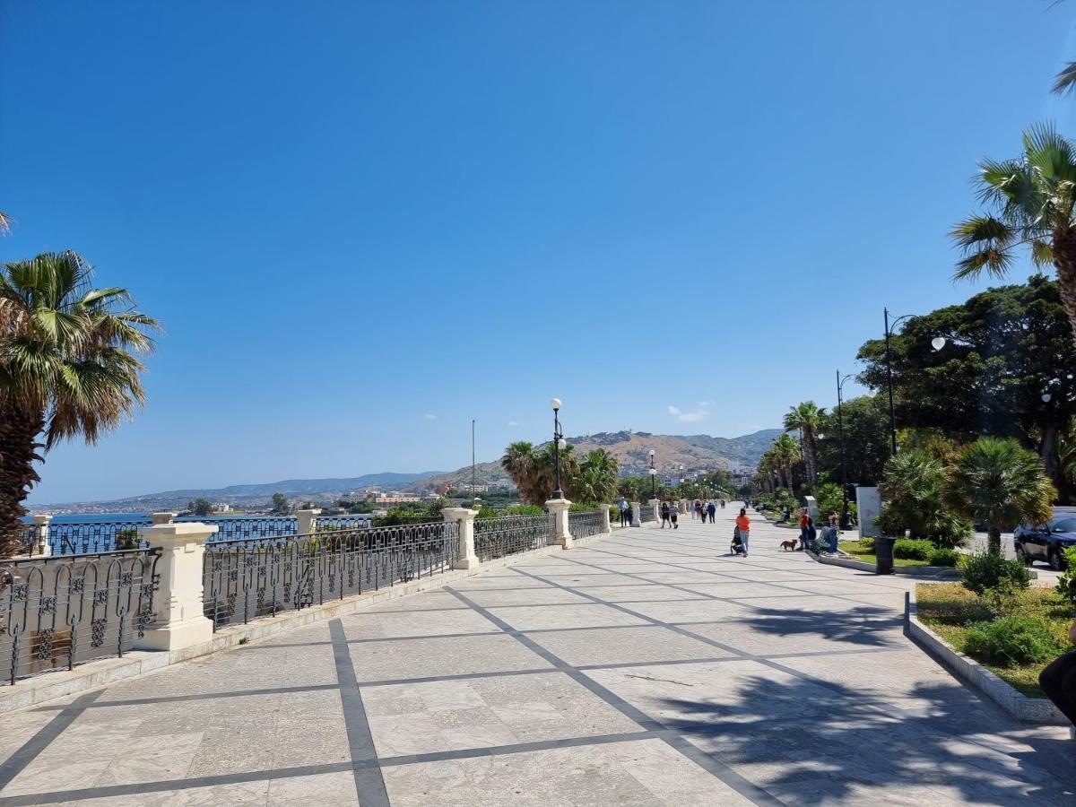 Apartamento Loft Magna Grecia Reggio Calabria Centro Storico A 3 Minuti A Piedi Dal Mare Exterior foto